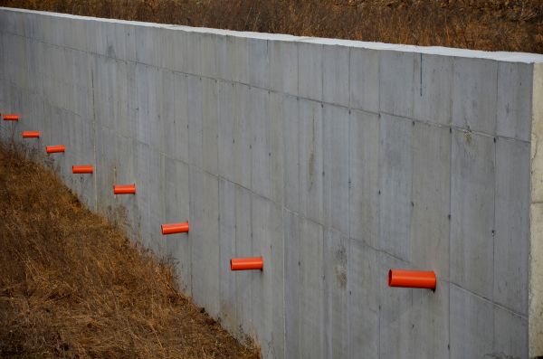 Cost of Retaining Wall Drainage in Norman